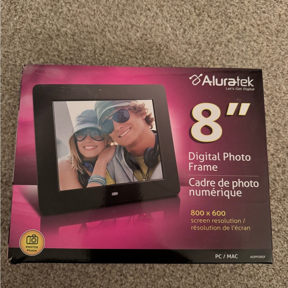 Aluratek digital photo frame